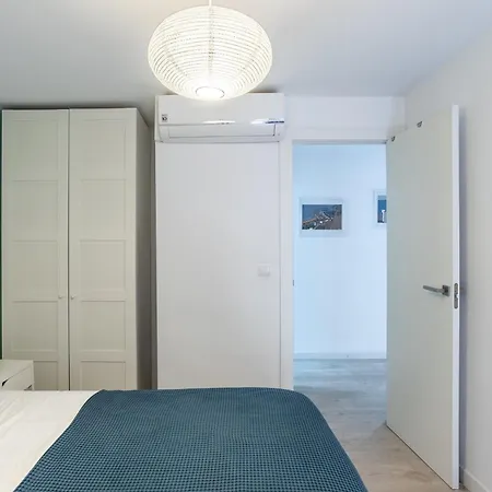 Centro. Office, Gastro, Ocio & Διαμέρισμα *